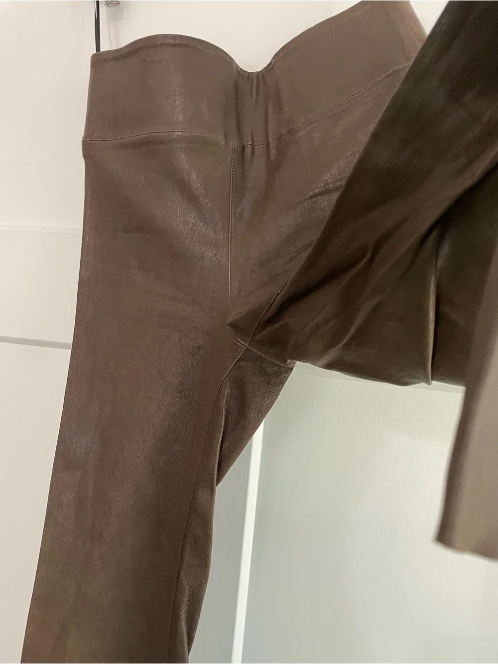 SPRWMN Ankle Crop Flare Pants 100% Lambskin Leather Pants Size 4/6 (Medium)